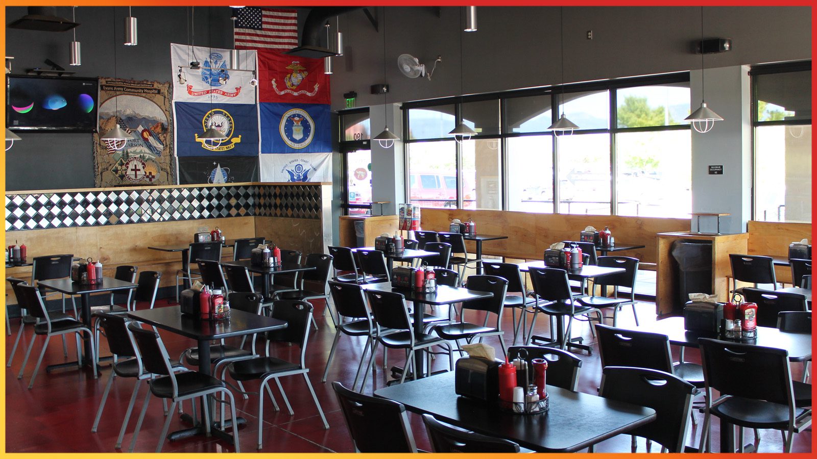 Bird Dog BBQ Fountain Location Interior 1